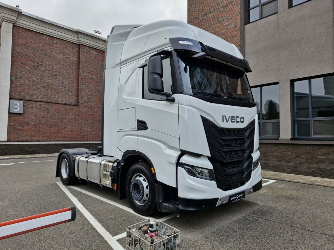 IVECO S-WAY AS440S46T/P