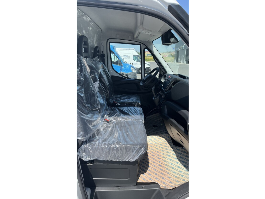 IVECO DAILY 50C16H3.0A8 V Фото #7