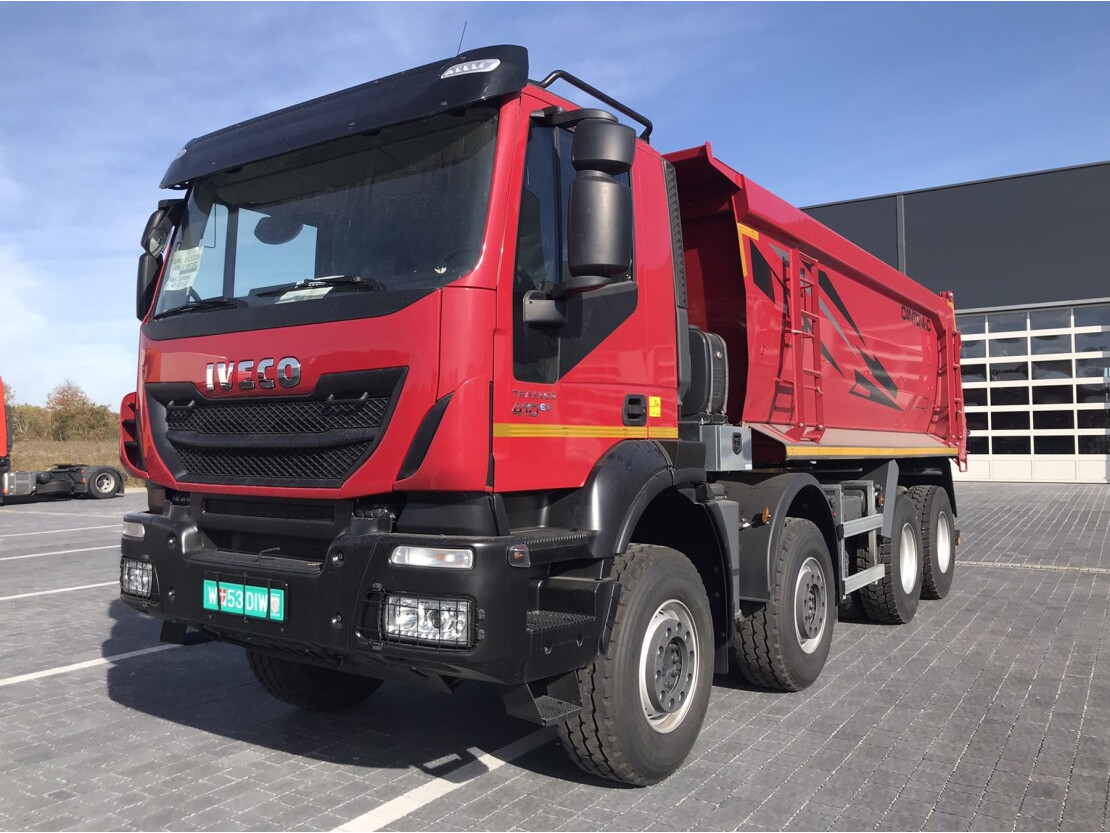 CAМОСКИД IVECO TRAKKER AD410T41
